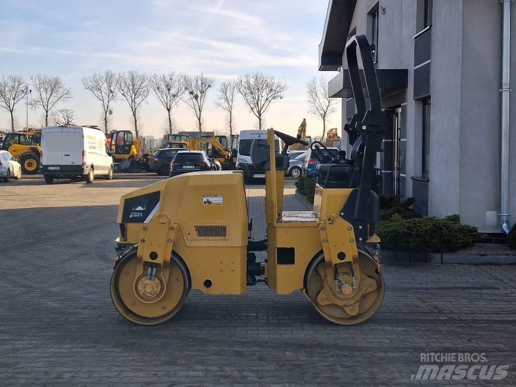 CAT CB 24 Tandemwalzen