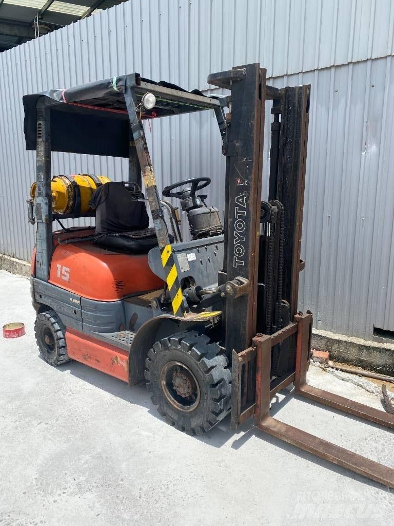 Toyota 42-6FG15 Gas Stapler