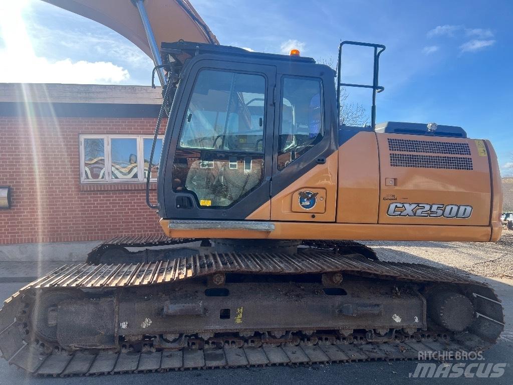 CASE CX 250 D Raupenbagger