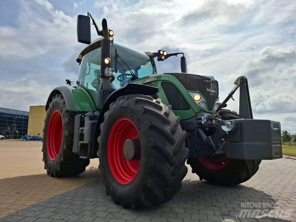 Fendt 724 Profi Traktoren