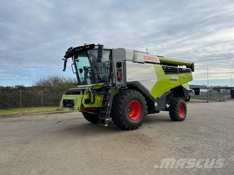 CLAAS LEXION 5300 Mähdrescher