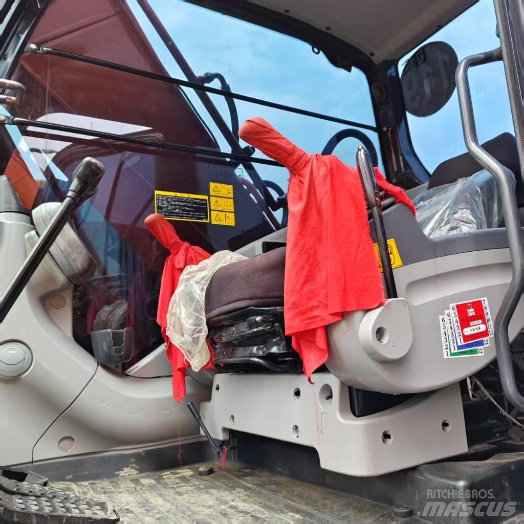 Hitachi ZX 210 Raupenbagger