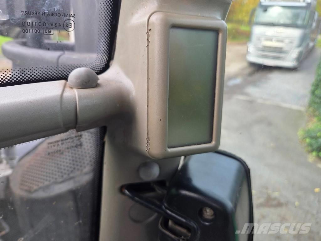 Deutz Agrotron 6150 Traktoren