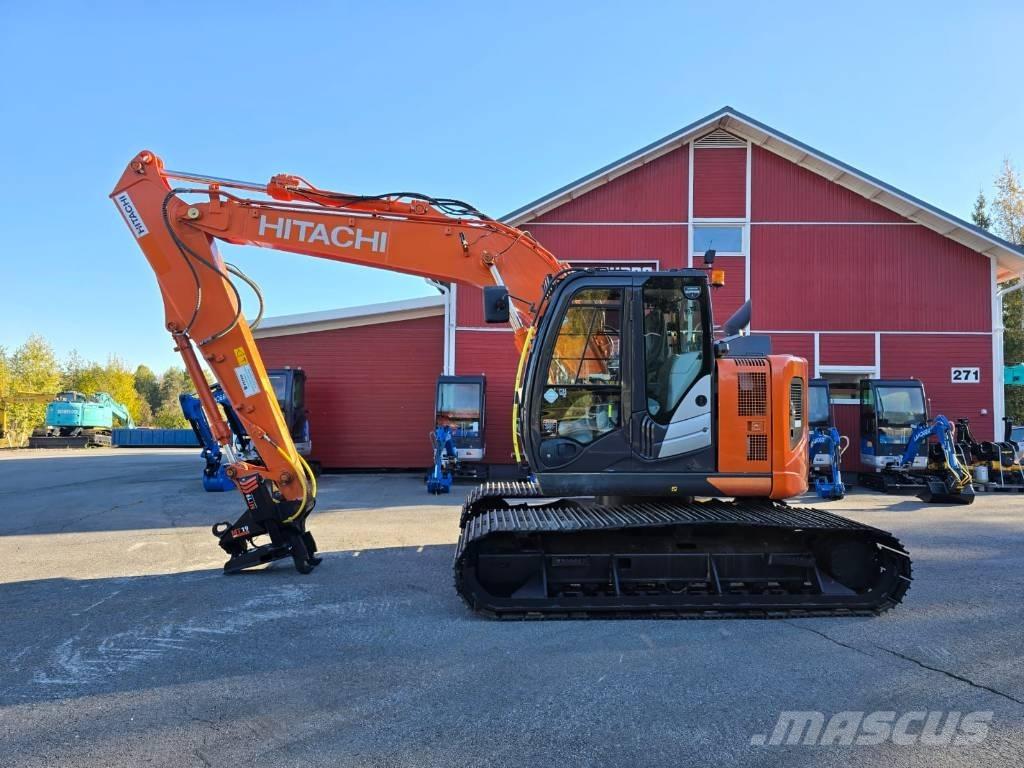 Hitachi ZX 135 US-6 Raupenbagger