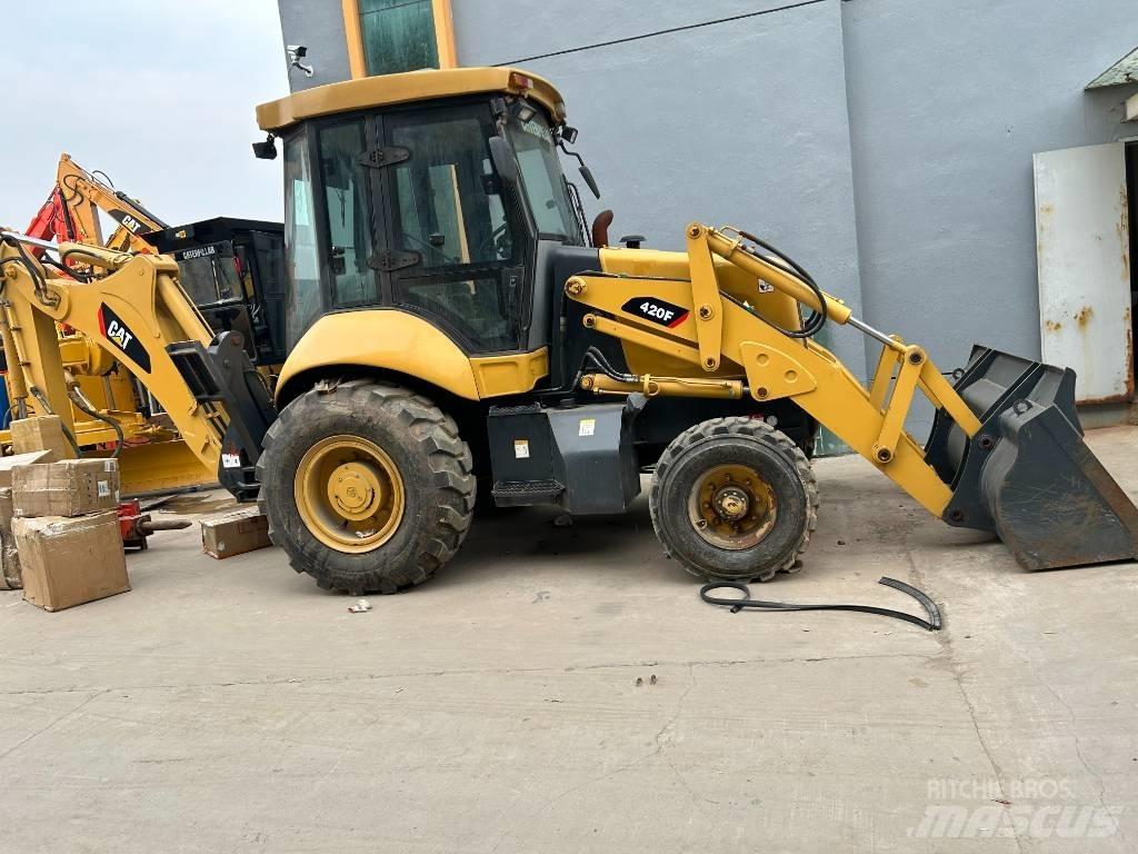 CAT 420 F Baggerlader