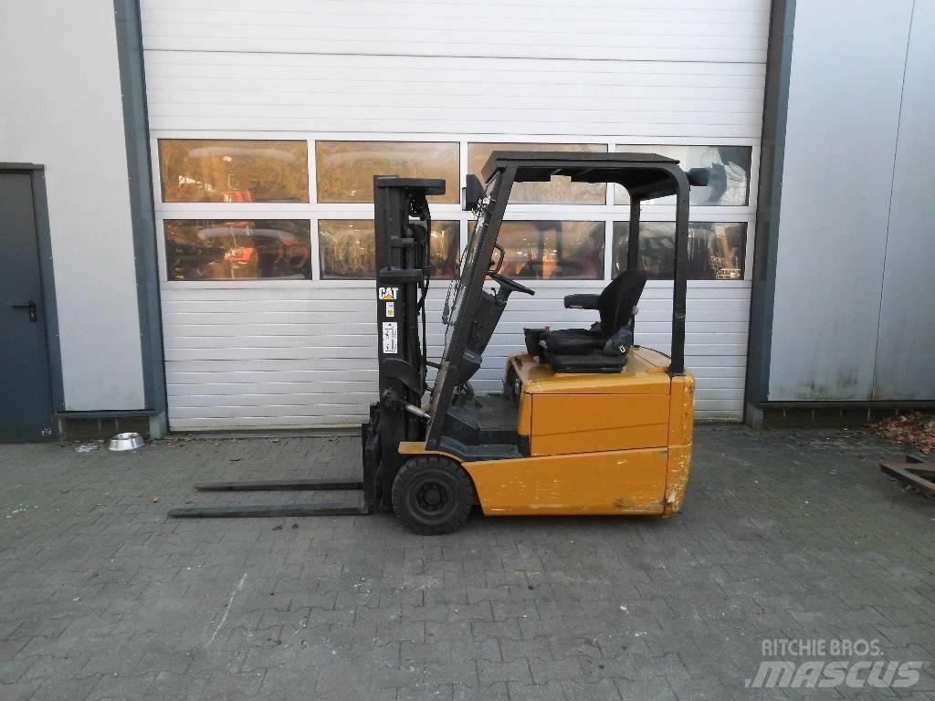 CAT EP 16 KT Elektro Stapler