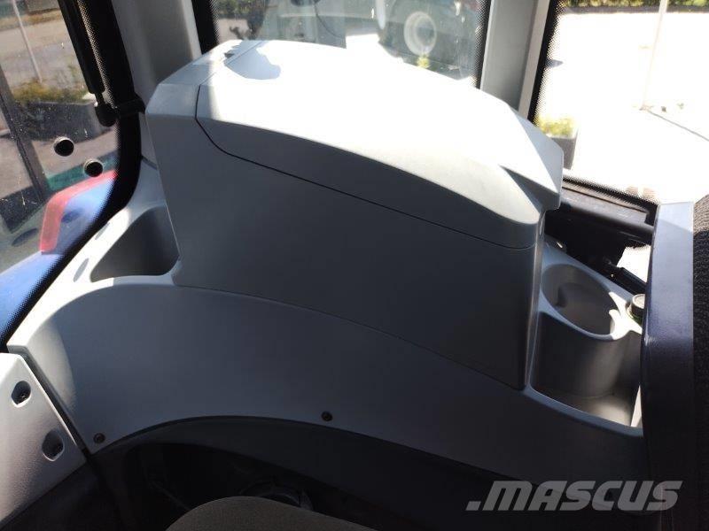 Valtra T194 A Traktoren