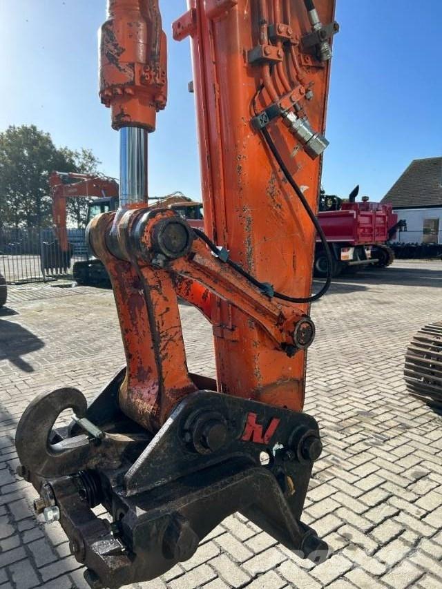Hitachi ZX 130 Raupenbagger