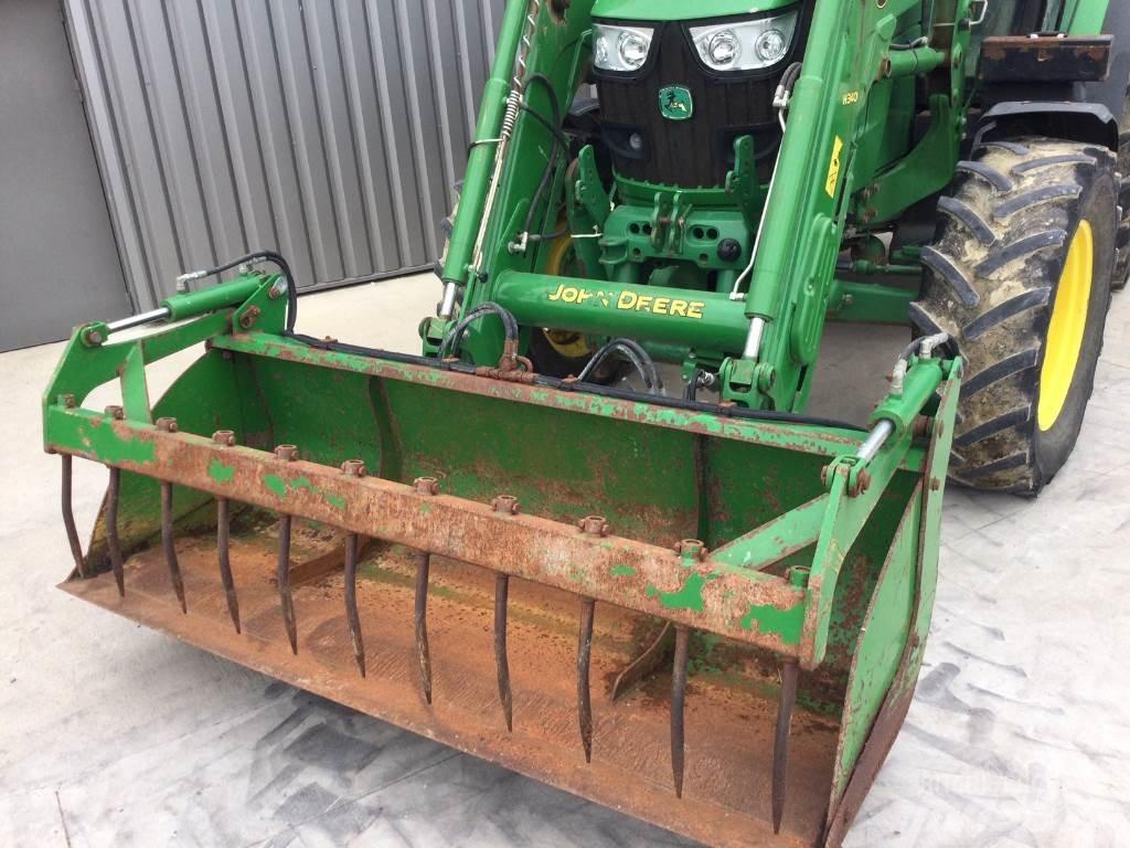 John Deere 6130R Traktoren