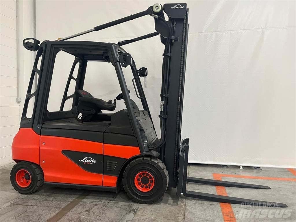 Linde E30-01 Elektro Stapler