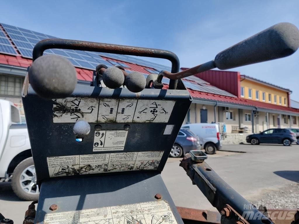 Bobcat S750 Tieflöffel