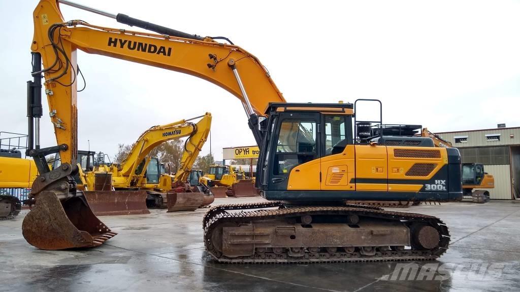 Hyundai HX 300 L Raupenbagger
