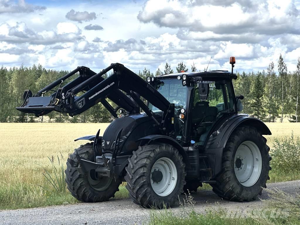 Valtra N 104 Traktoren