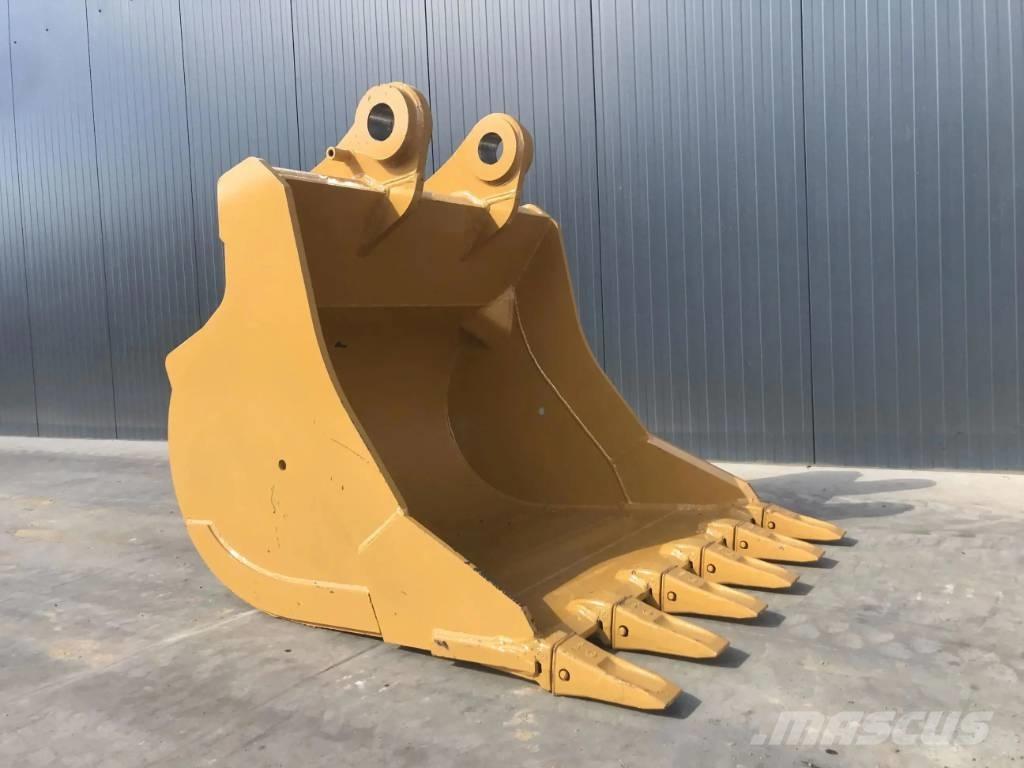 Volvo EC360 Schaufeln