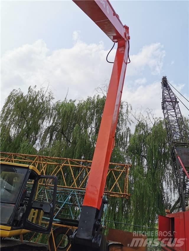 Hitachi EX 220 LC Raupenbagger