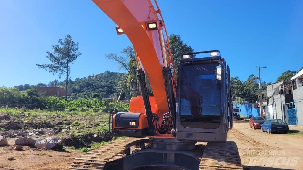 Doosan DX 225 LCA Raupenbagger