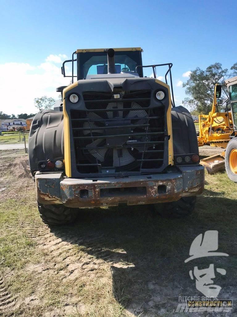 Komatsu WA380 Radlader