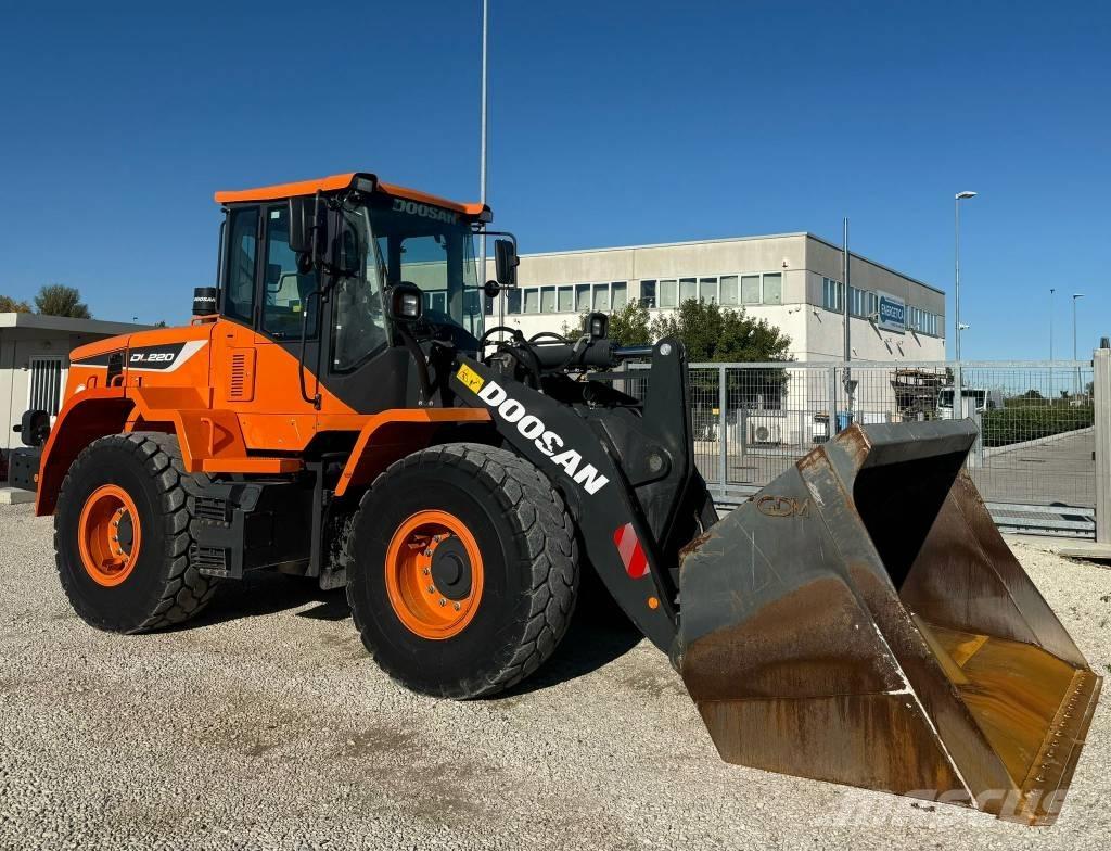 Doosan DL 220-5 Radlader