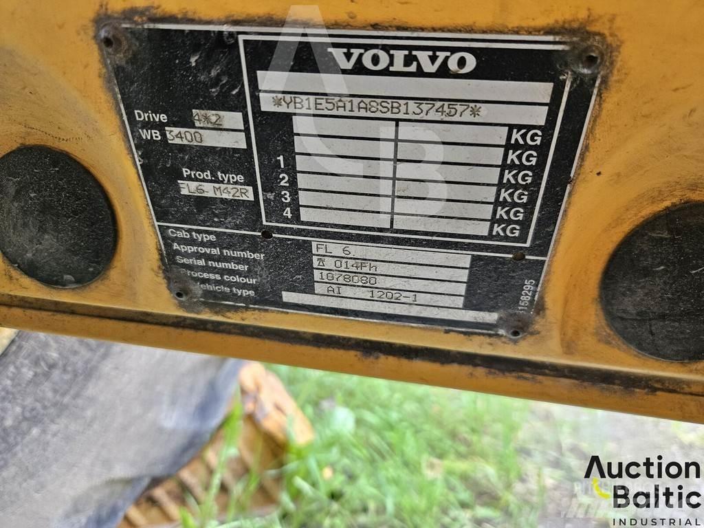 Volvo FL612 Pritschenwagen/Pritschenwagen mit Seitenklappe