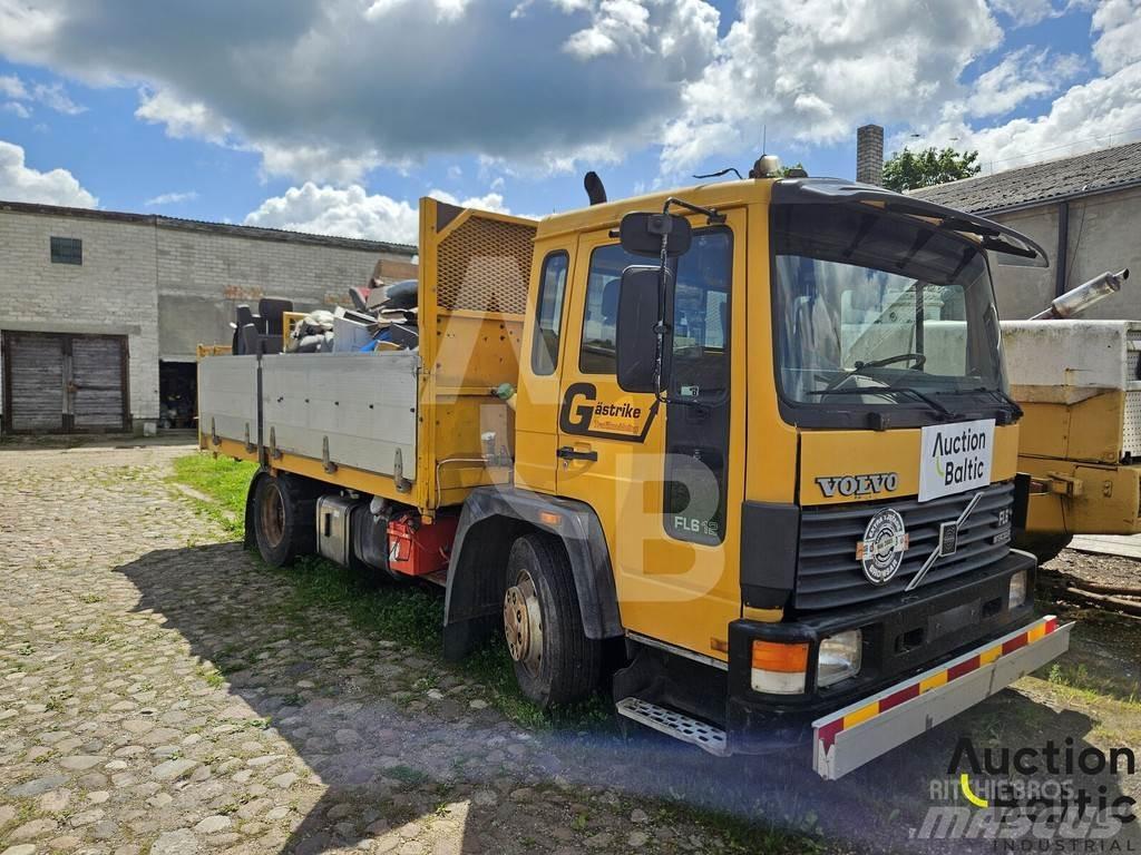 Volvo FL612 Pritschenwagen/Pritschenwagen mit Seitenklappe