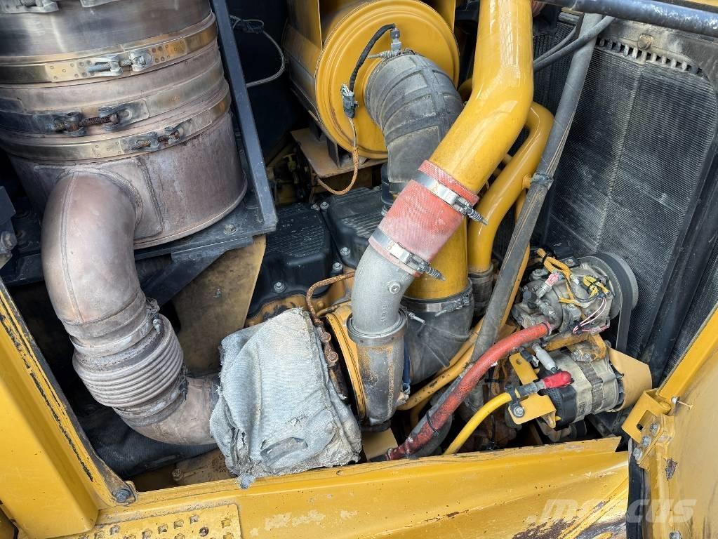 CAT D 8 T LGP Bulldozer