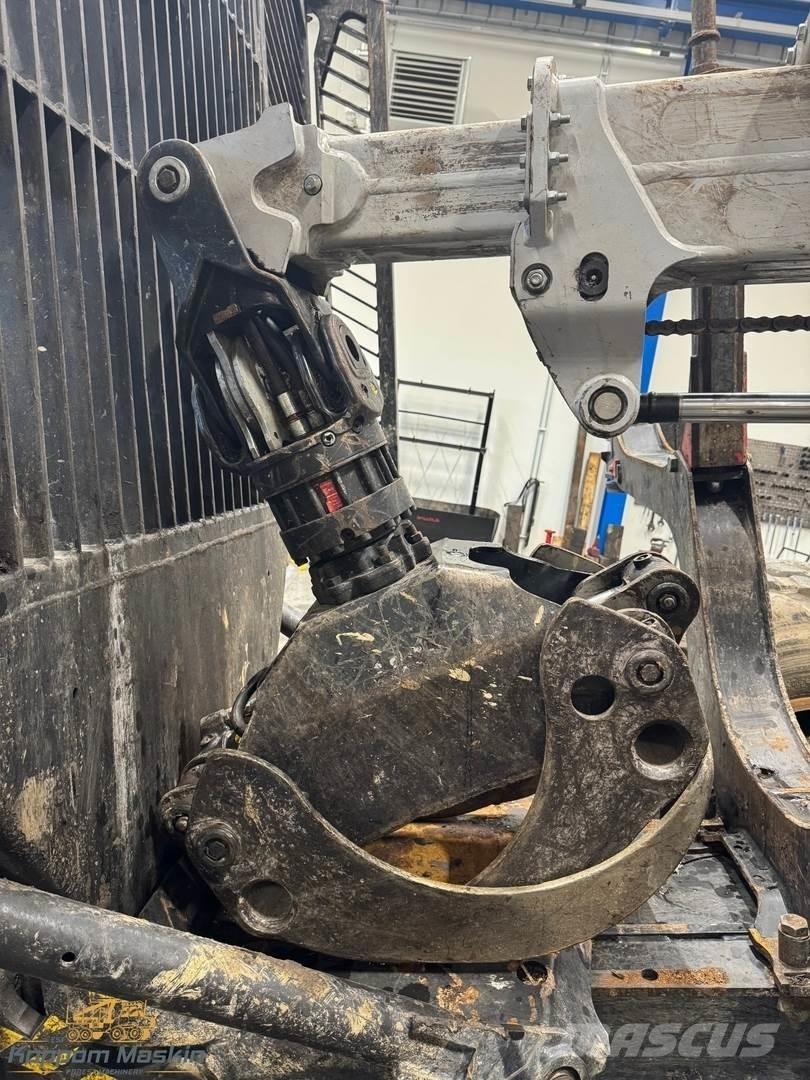 Komatsu 855 Forwarder