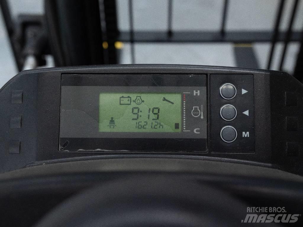 Hyster H2.5TX Gas Stapler