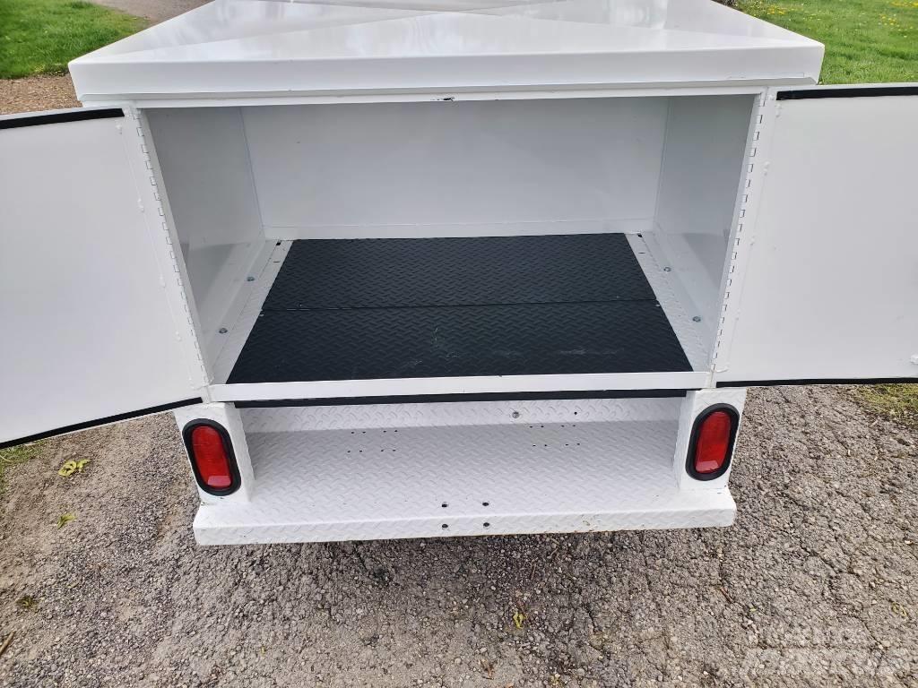 Taylor-Dunn R380 Schlepper