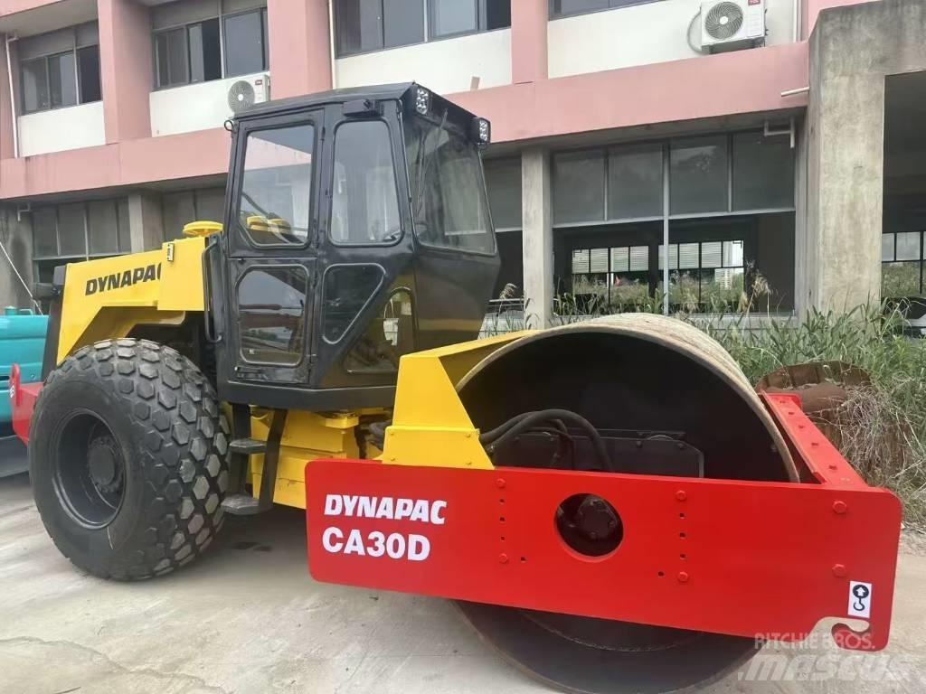 Dynapac CA 30 D Walzenzüge