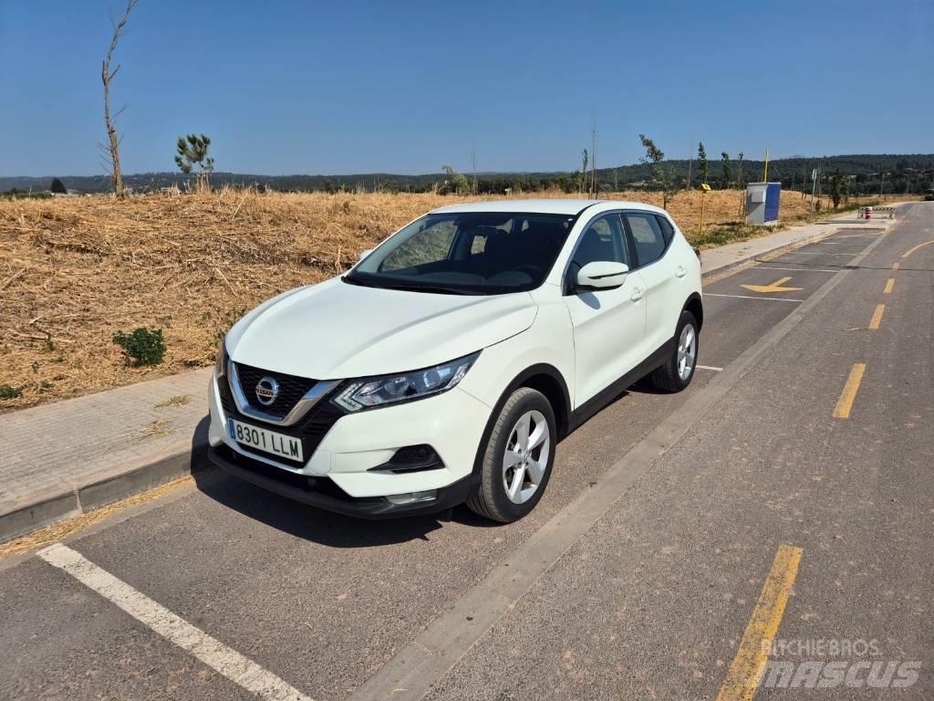 Nissan Qashqai PKWs
