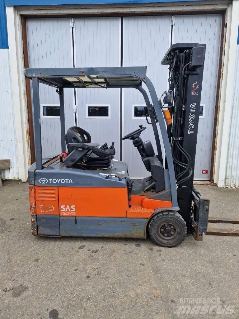 Toyota 7 FBEF 18 Elektro Stapler