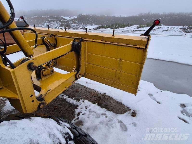 CAT 120 ADW Grader
