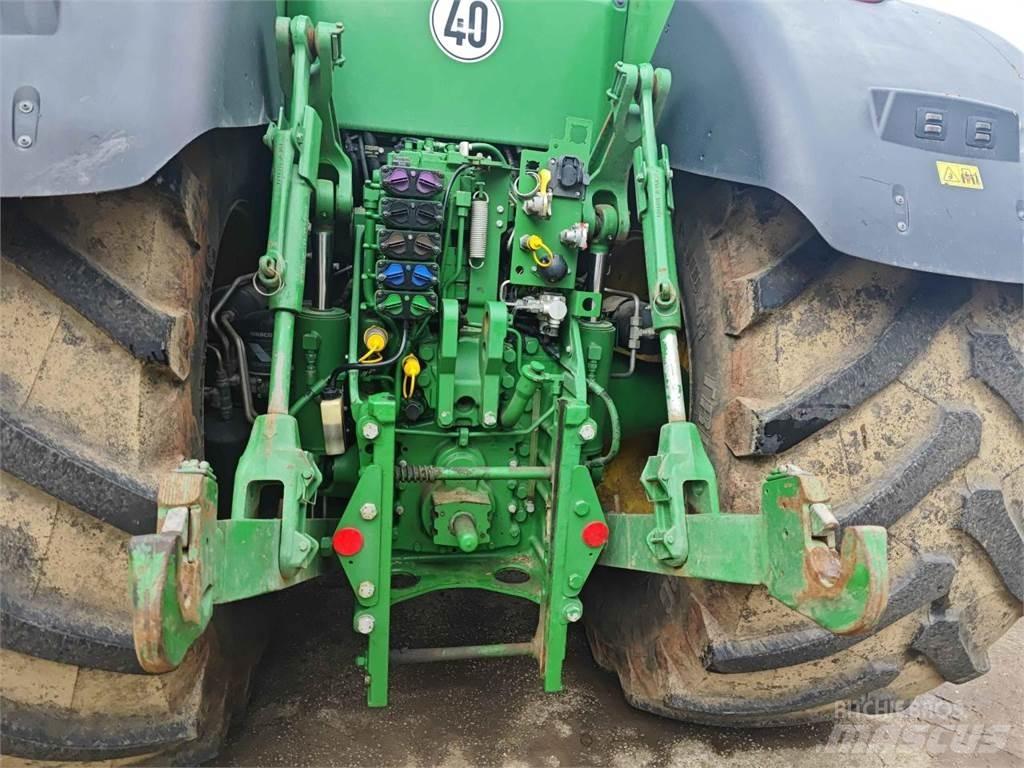 John Deere 8400R Traktoren