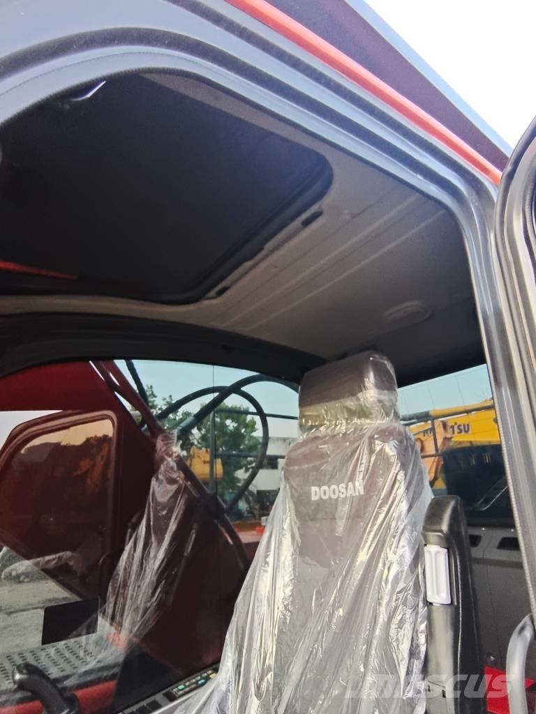 Doosan DX 225 LC-9C Raupenbagger