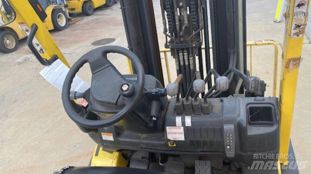 Hyster H2.5TX Gas Stapler