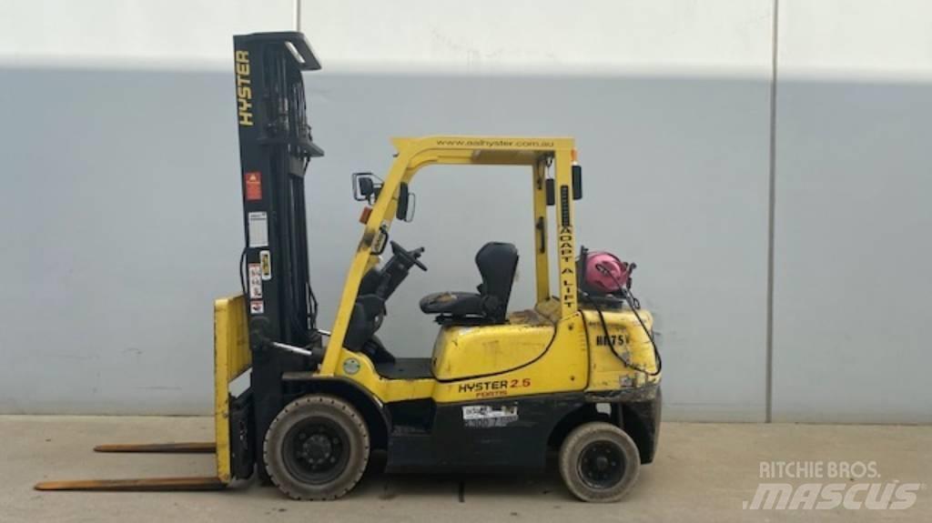 Hyster H2.5TX Gas Stapler