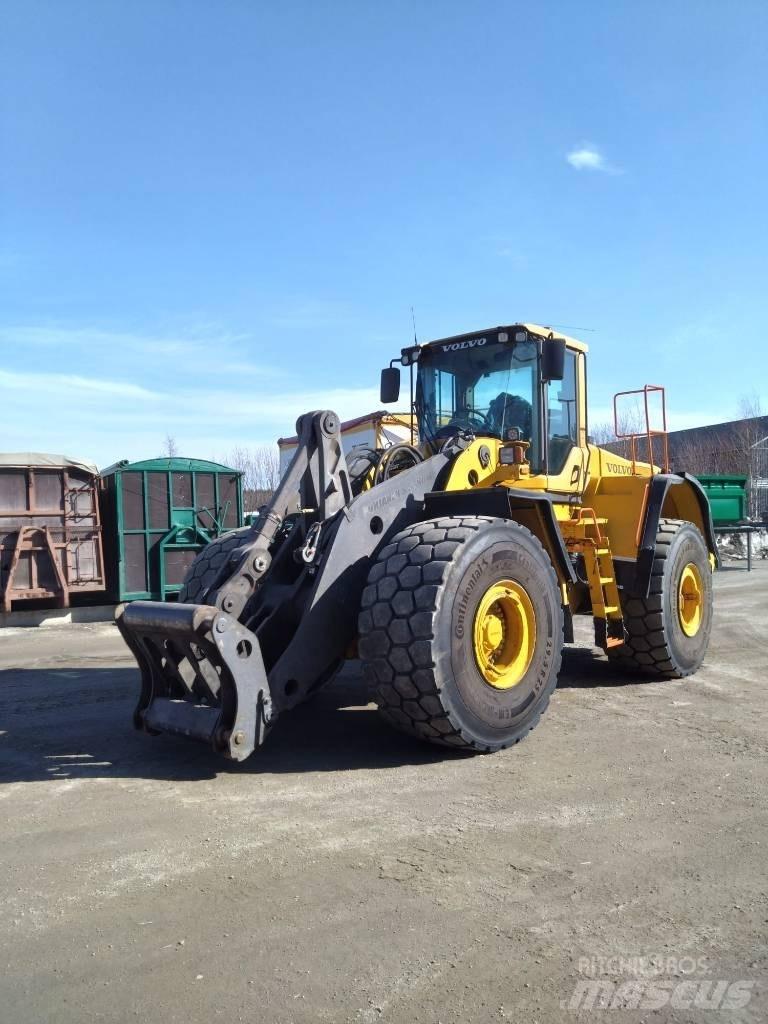 Volvo L 220 F Radlader