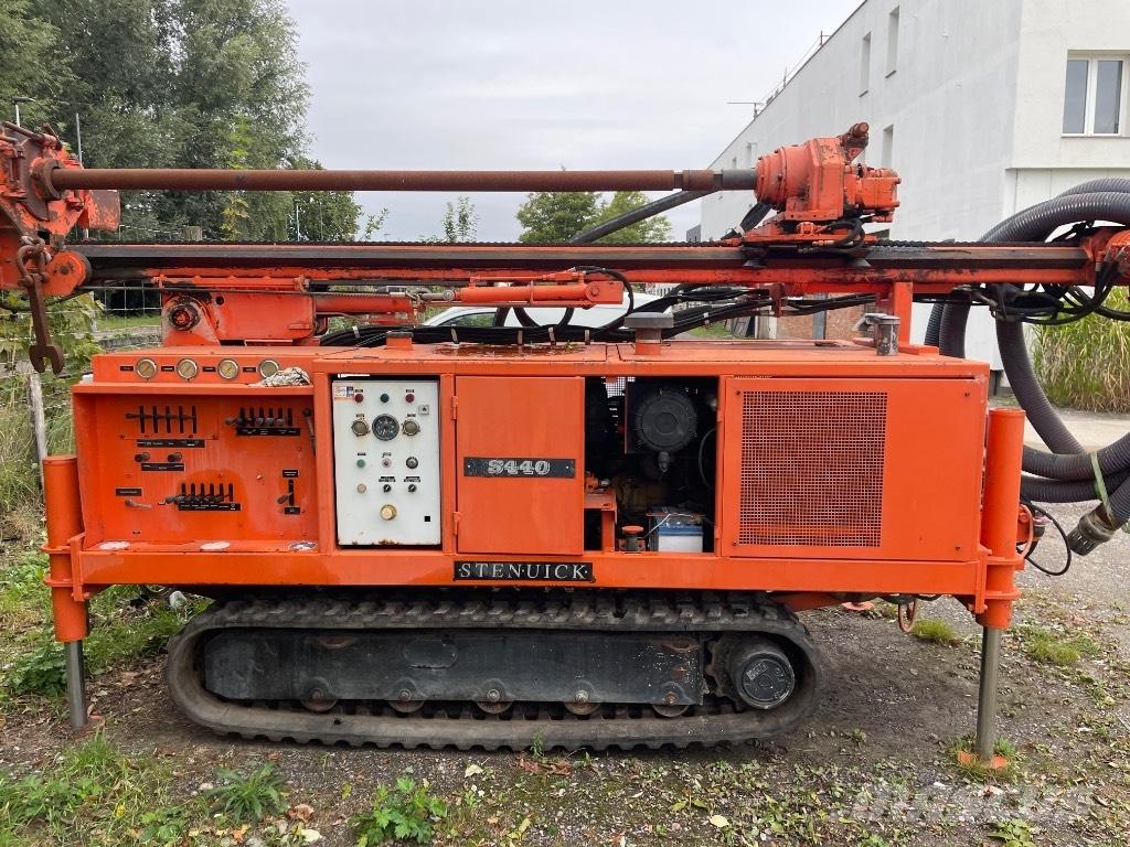 Stenuick S440 Fahrzeug mit mobiler Bohranlage