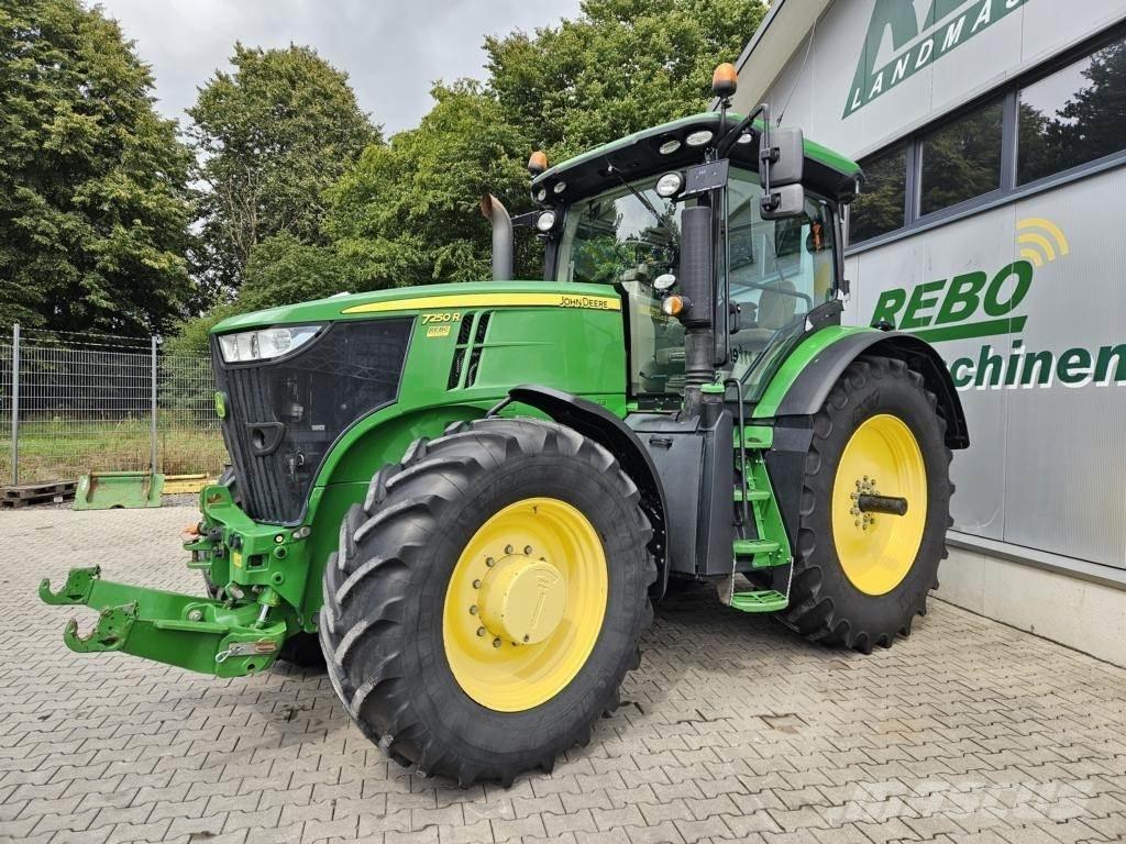 John Deere 7250R Traktoren