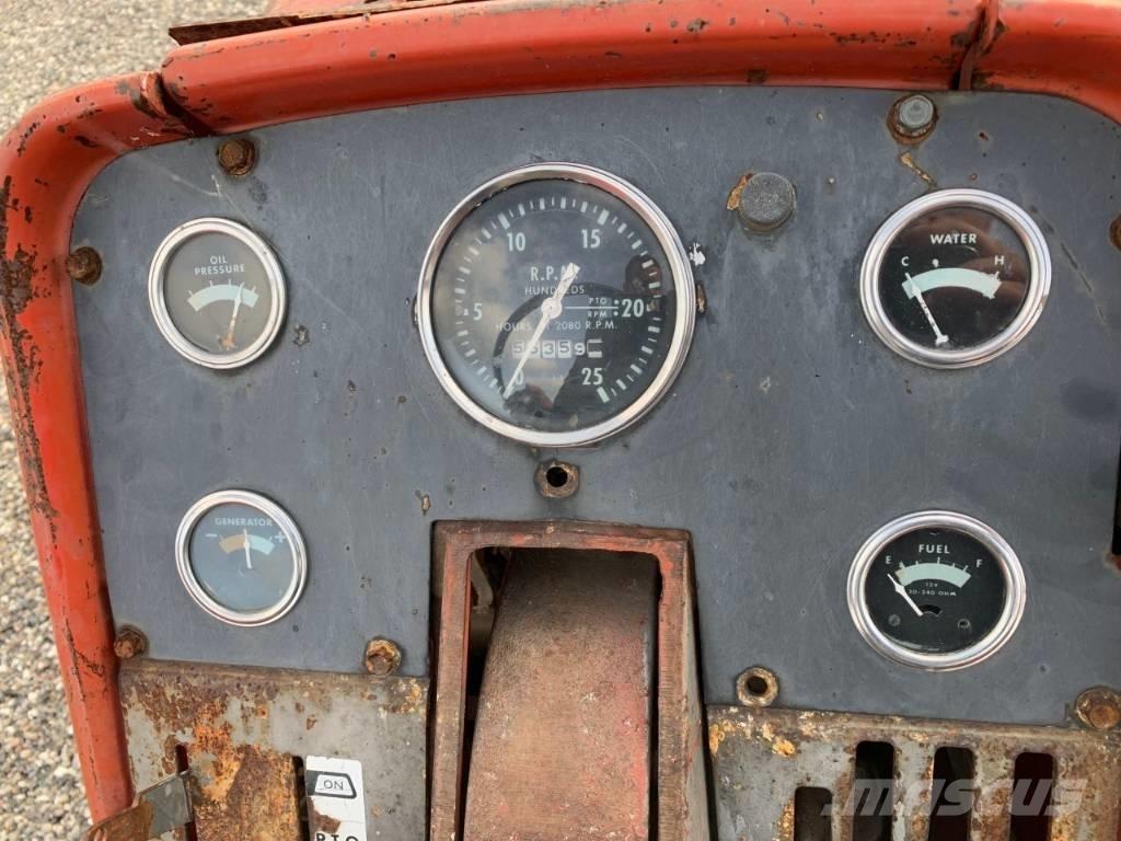 Massey Ferguson 1100 Traktoren