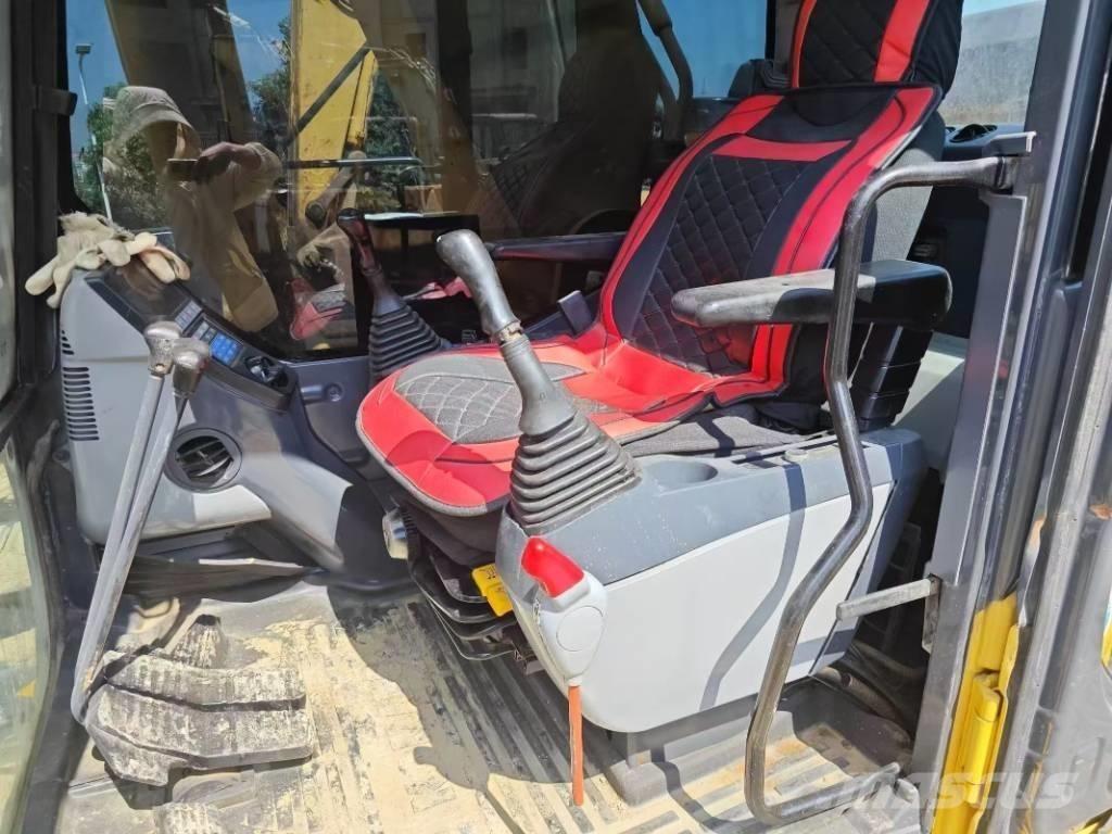 Komatsu PC 450-8 Raupenbagger