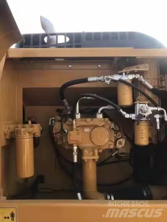 CAT 324 D Raupenbagger