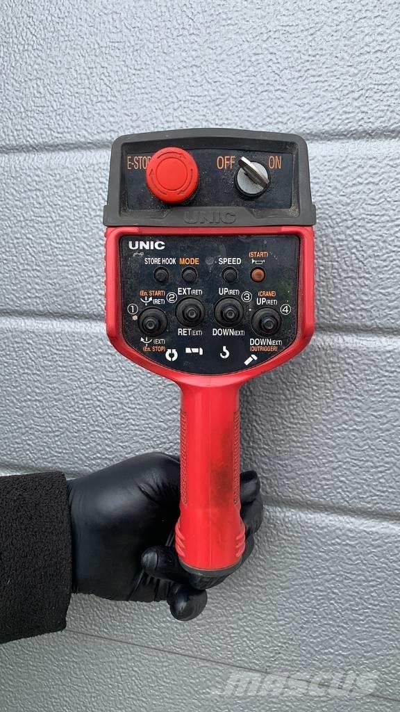 Unic URW 295 Minikrane