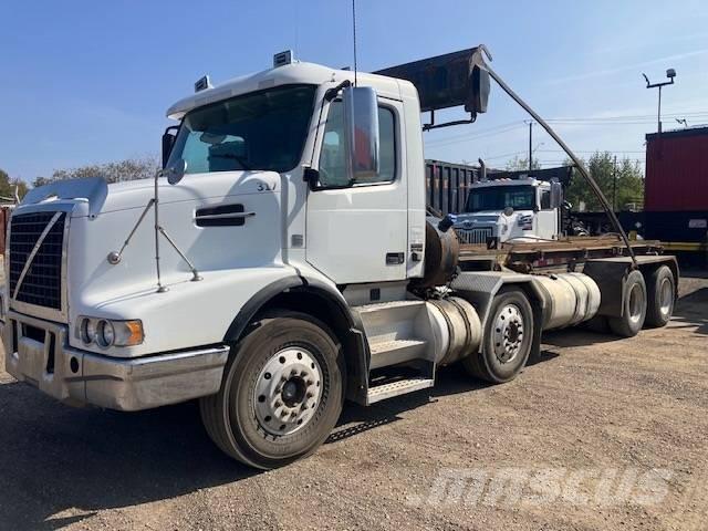 Volvo VHD Absetzkipper