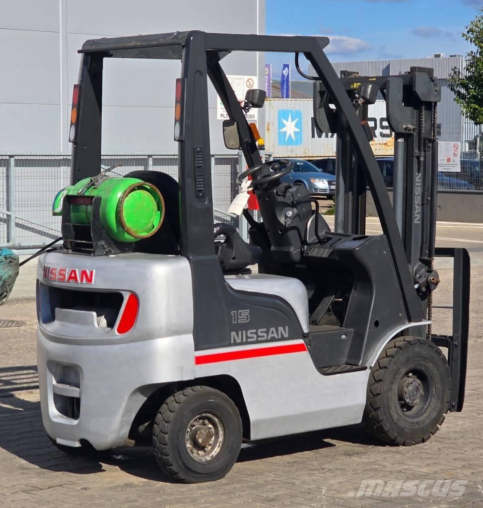 Nissan L01A15 Gas Stapler