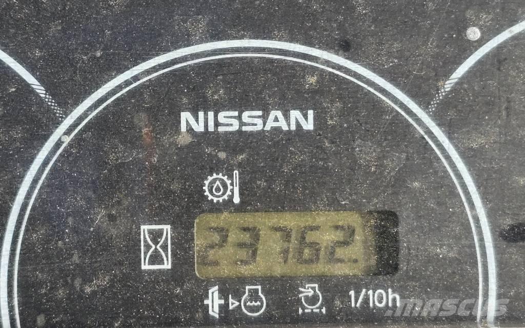 Nissan L01A15 Gas Stapler