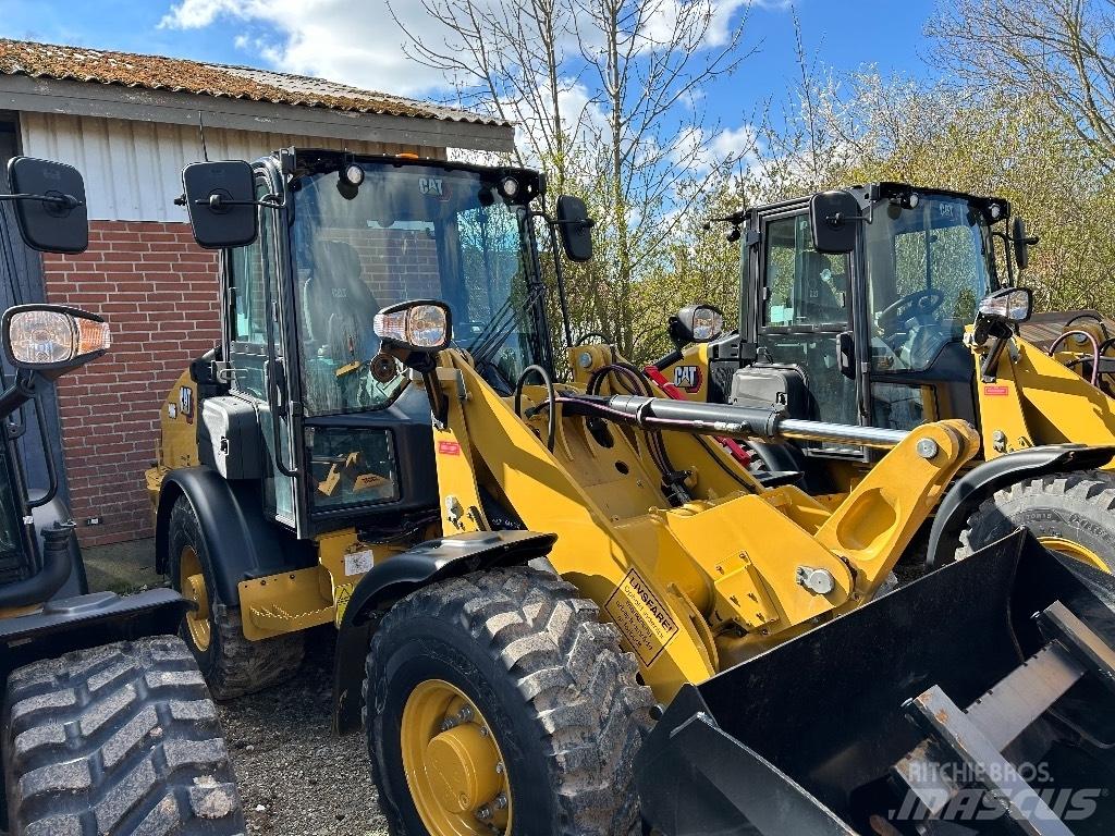 CAT 906 Radlader