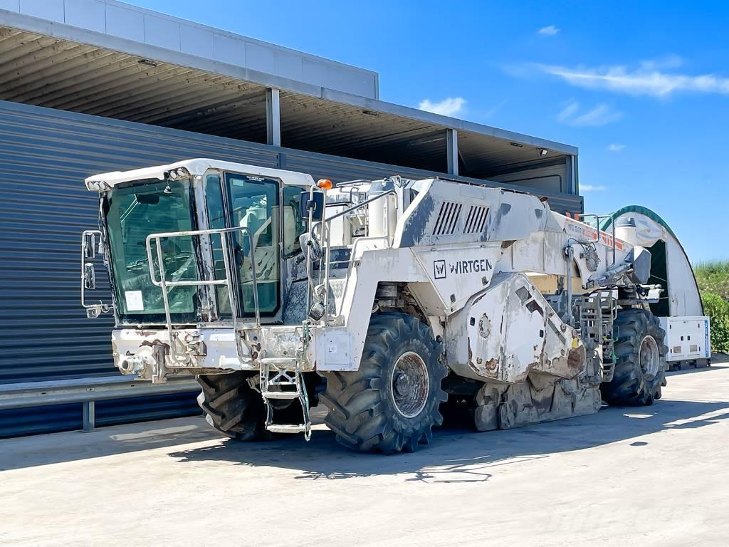 Wirtgen WR 240I Asphalt-Recycler