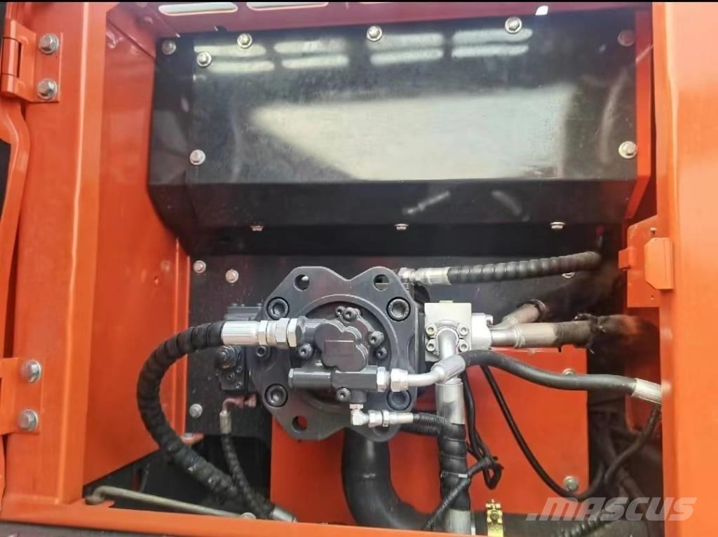 Doosan DX225 Raupenbagger