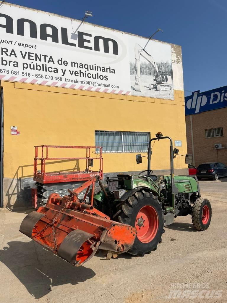 Fendt 208 S Traktoren